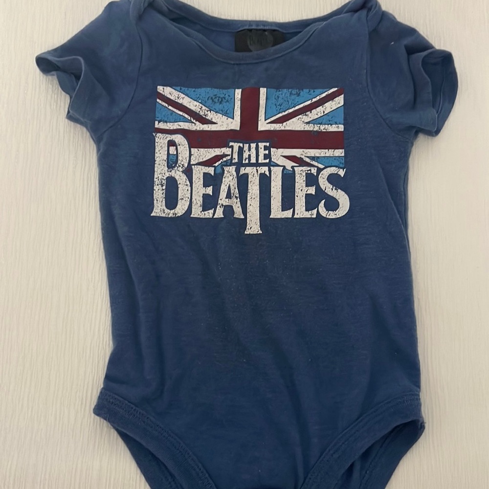 4/$15 Beatles onesie size  12m
